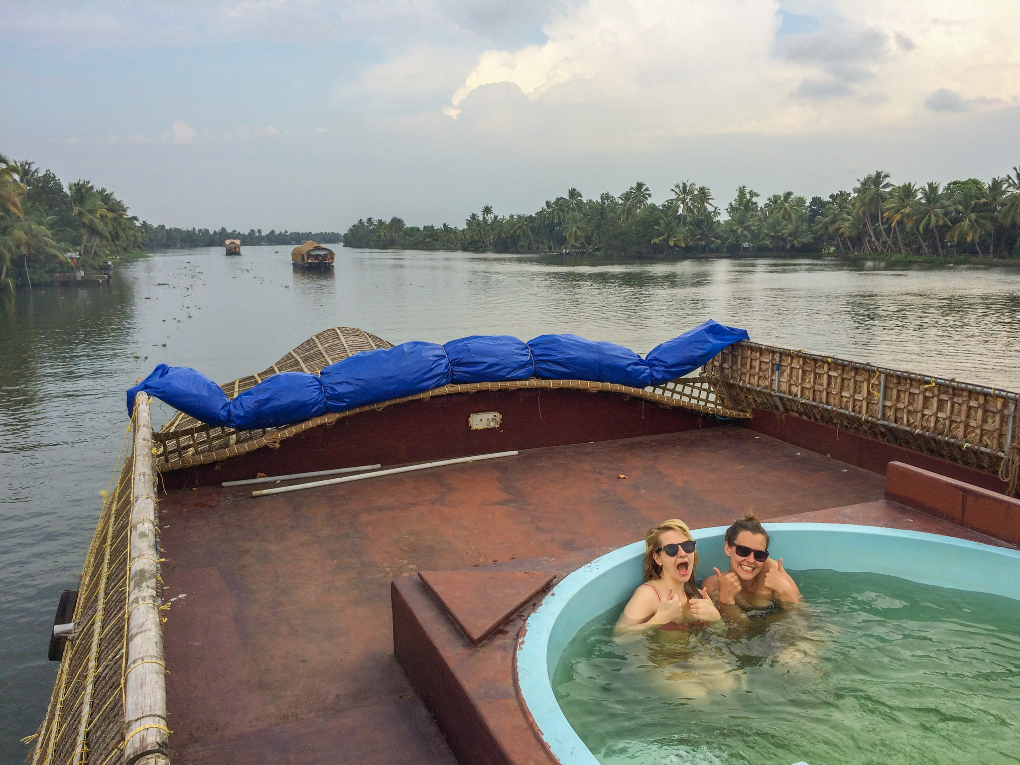 pool on houseboat India