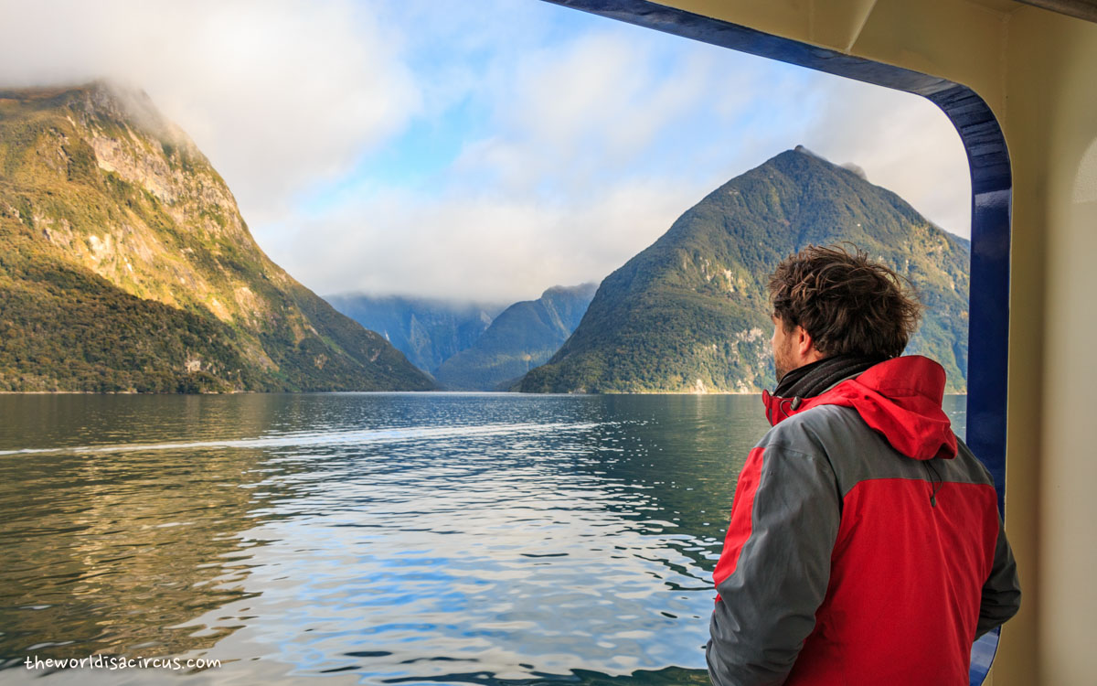 Doubtful Sound cruising