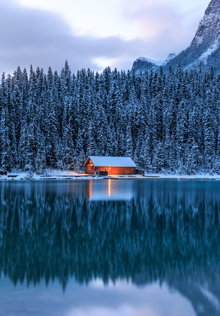 Lake Louise by Lieselot De Brauwer - The World is a Circus